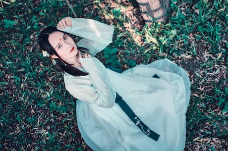 旁组词(经典名句 | 探寻汉字旁组词的奥秘)