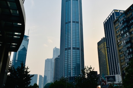 中国铁路事故(中国铁路事故频发:建设乘用文明从每个人做起)