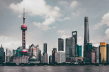 中国服装设计师(探秘中国服装设计师精彩的创新之路)